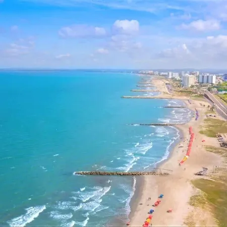 P44 2bd & 3ba Huge Terrance To The Sea 10 Min Walking Walled Cartagena