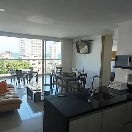 P44 2bd & 3ba Huge Terrance To The Sea 10 Min Walking Walled *