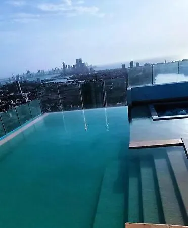 P44 2bd & 3ba Huge Terrance To The Sea 10 Min Walking Walled Cartagena