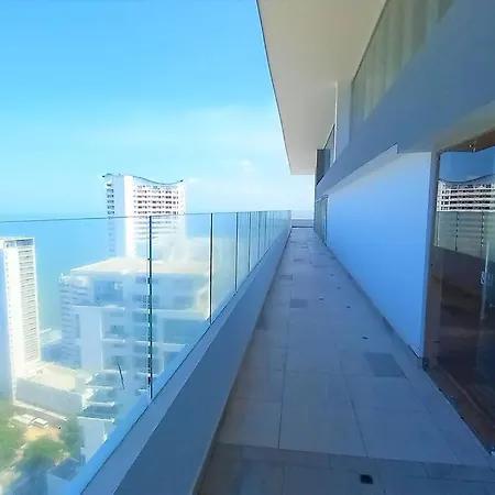 P44 2bd & 3ba Huge Terrance To The Sea 10 Min Walking Walled * Cartagena